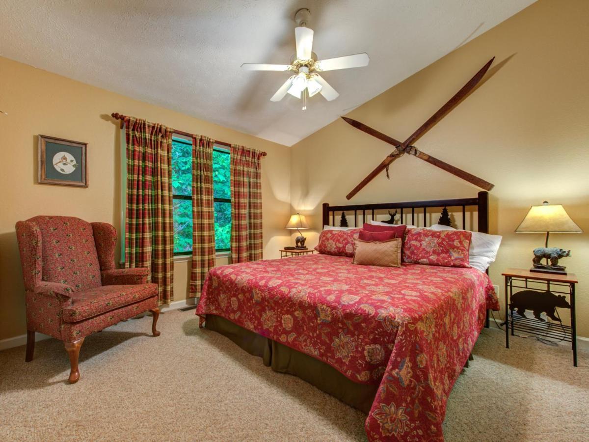 Great Expectations, 3 Bedrooms, Fireplace, Pool Table, Hot Tub, Sleeps 10 Gatlinburg Exterior foto