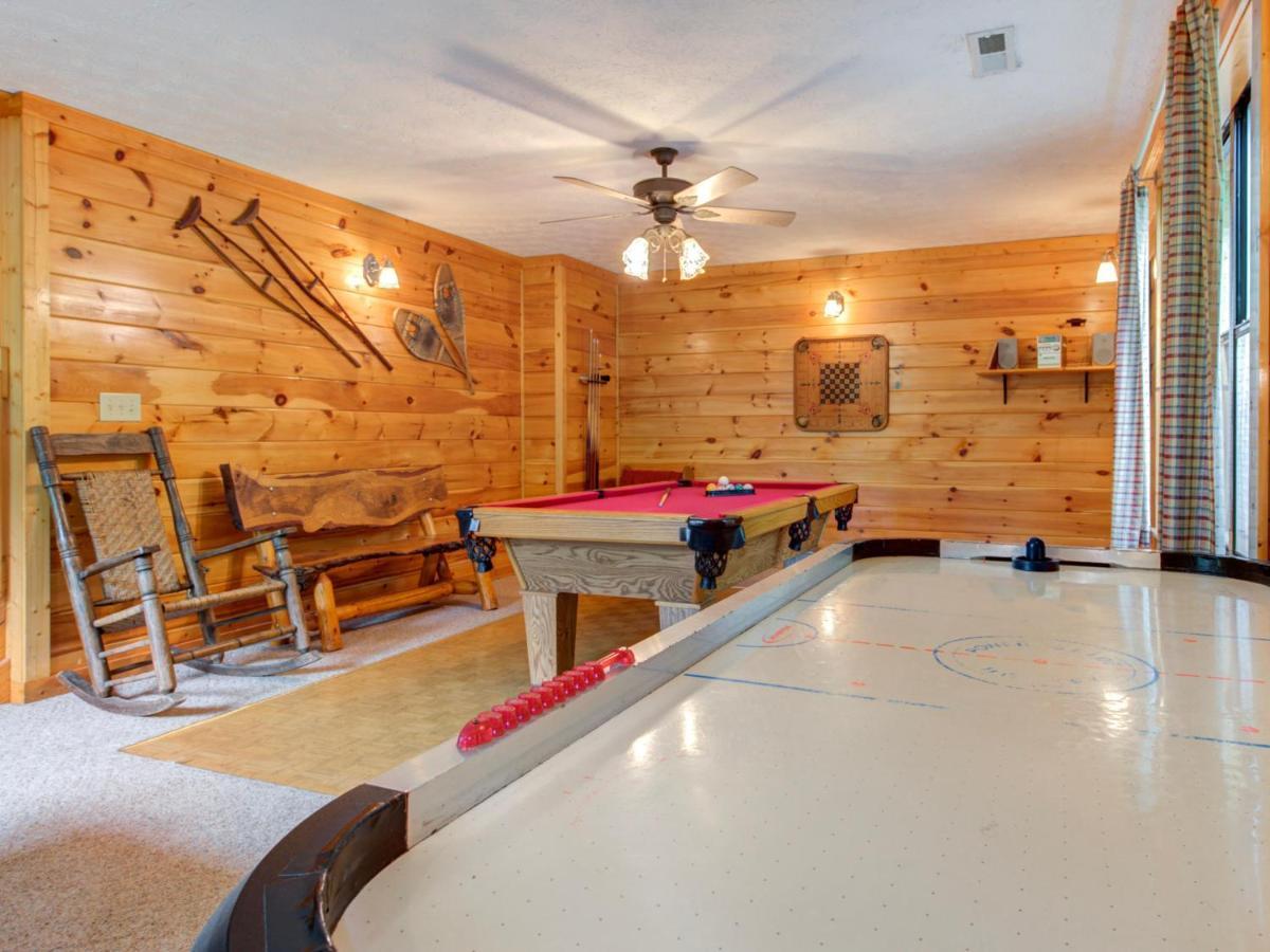Great Expectations, 3 Bedrooms, Fireplace, Pool Table, Hot Tub, Sleeps 10 Gatlinburg Exterior foto
