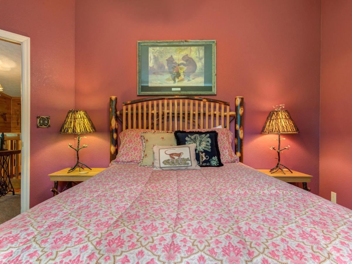 Great Expectations, 3 Bedrooms, Fireplace, Pool Table, Hot Tub, Sleeps 10 Gatlinburg Exterior foto